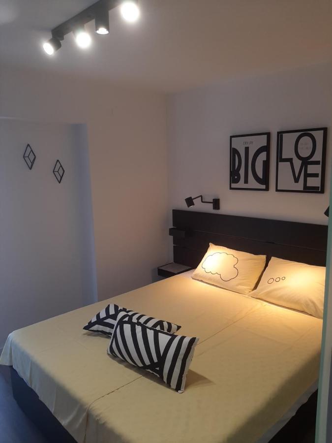 Petra Rooms And Apartments Palit Buitenkant foto